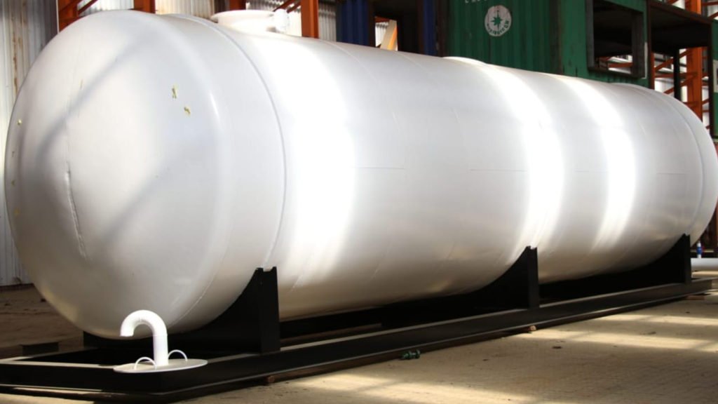 Storage tanks for mining and other sectors