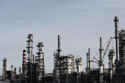 Egypt, Algeria ink oil agreements to boost energy security